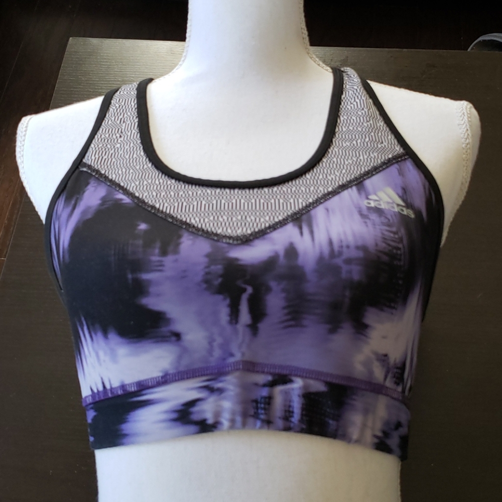 Adidas - Picture 1 of 7